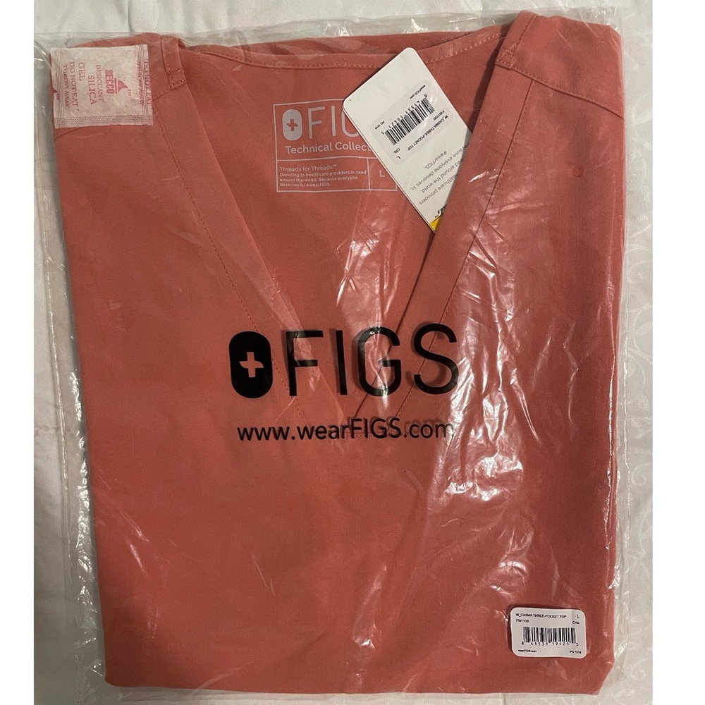 Figs scrub set.